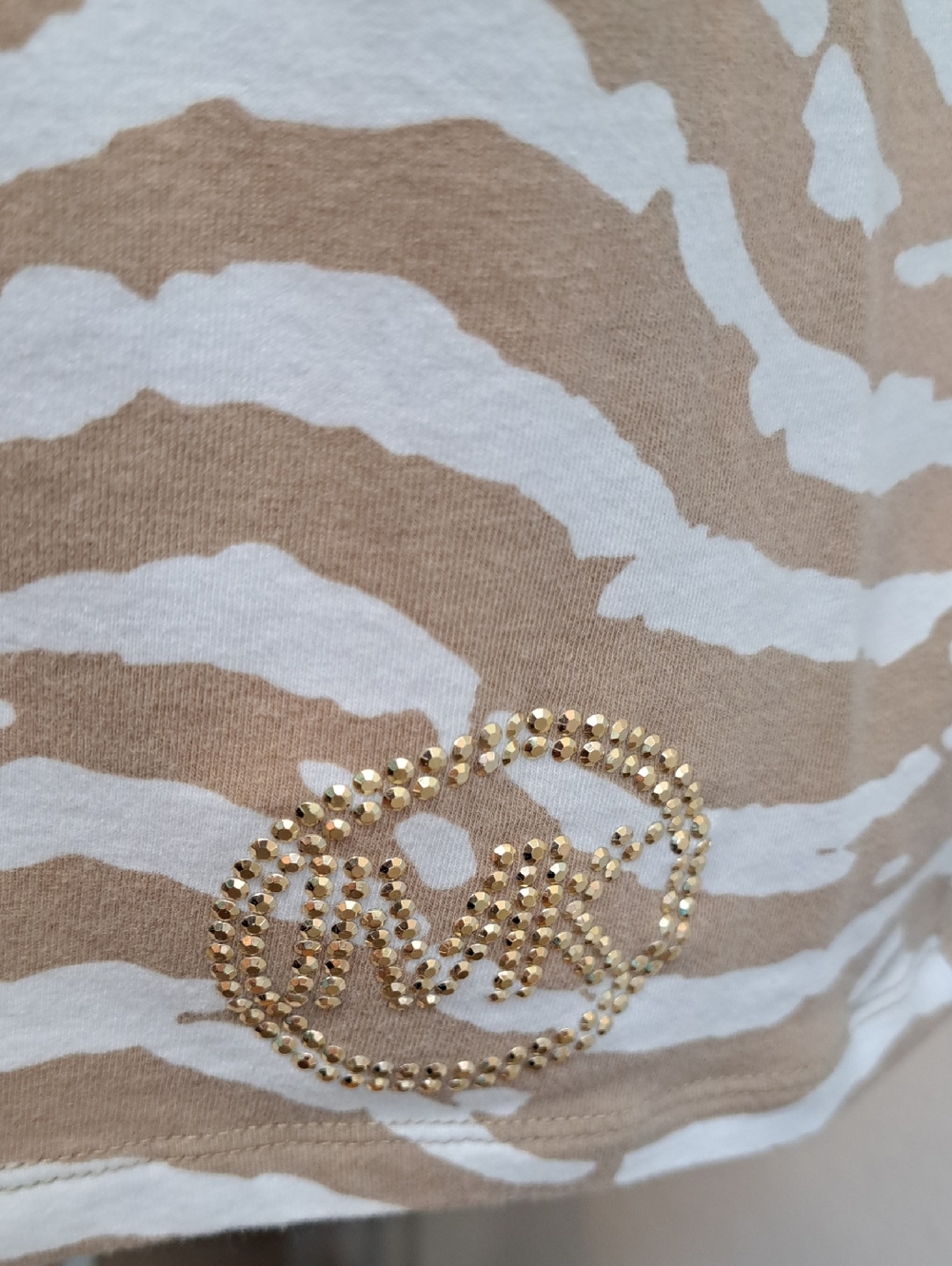 MICHAEL Michael Kors Zebra Print Tees — Black/White & Beige/White XL Set of 2 - Picture 3 of 15